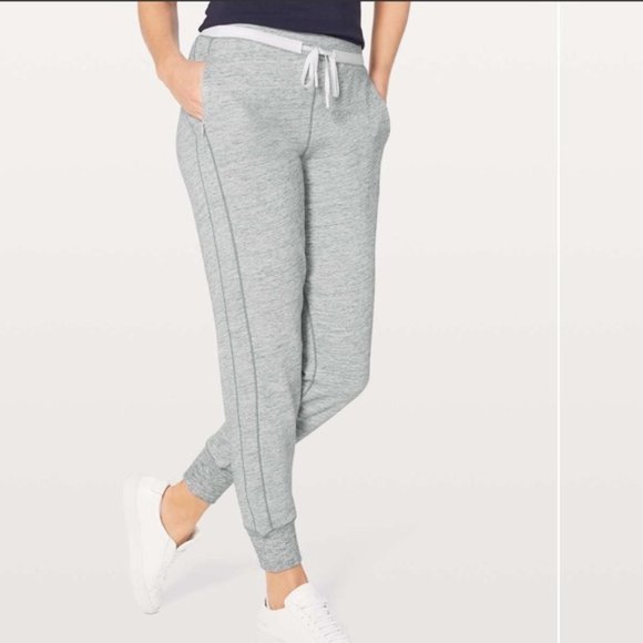 Lululemon Blue Swirl Cool & Collected Jogger *28" Jogger/Sweatpants Size 4 - Picture 2 of 9